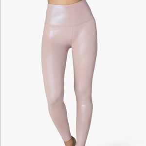 Beyond yoga pearlized midi legging